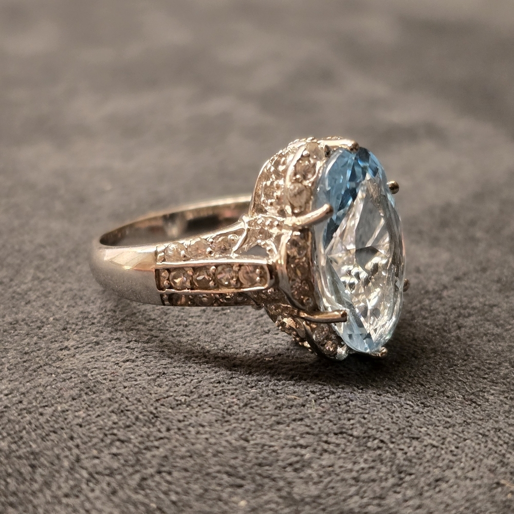 .925 Sterling Silver Ring Lab Grown Aqua And Cubic Zirconia Stones. Size 6 - Picture 8 of 9